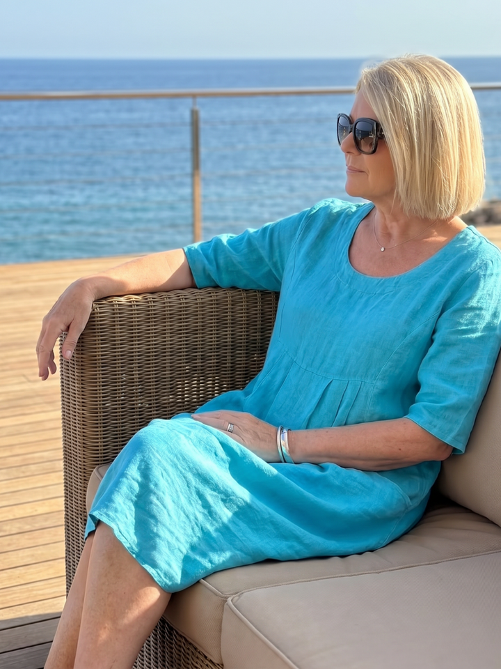 Eska | Gathered Front Half Sleeve Knee Length Dress