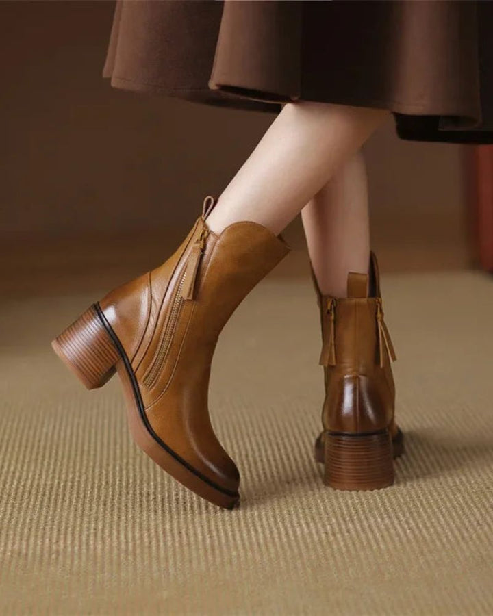 Vi™ Elegant Leather Boots