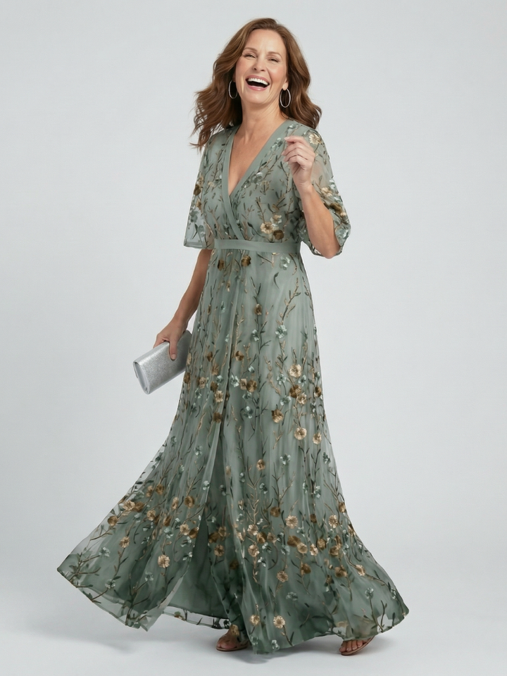 Selora | Flattering Floral Evening Dress