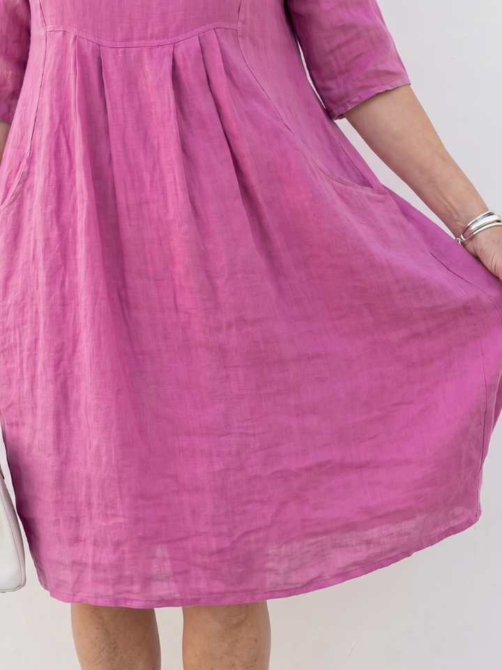 Eska | Gathered Front Half Sleeve Knee Length Dress