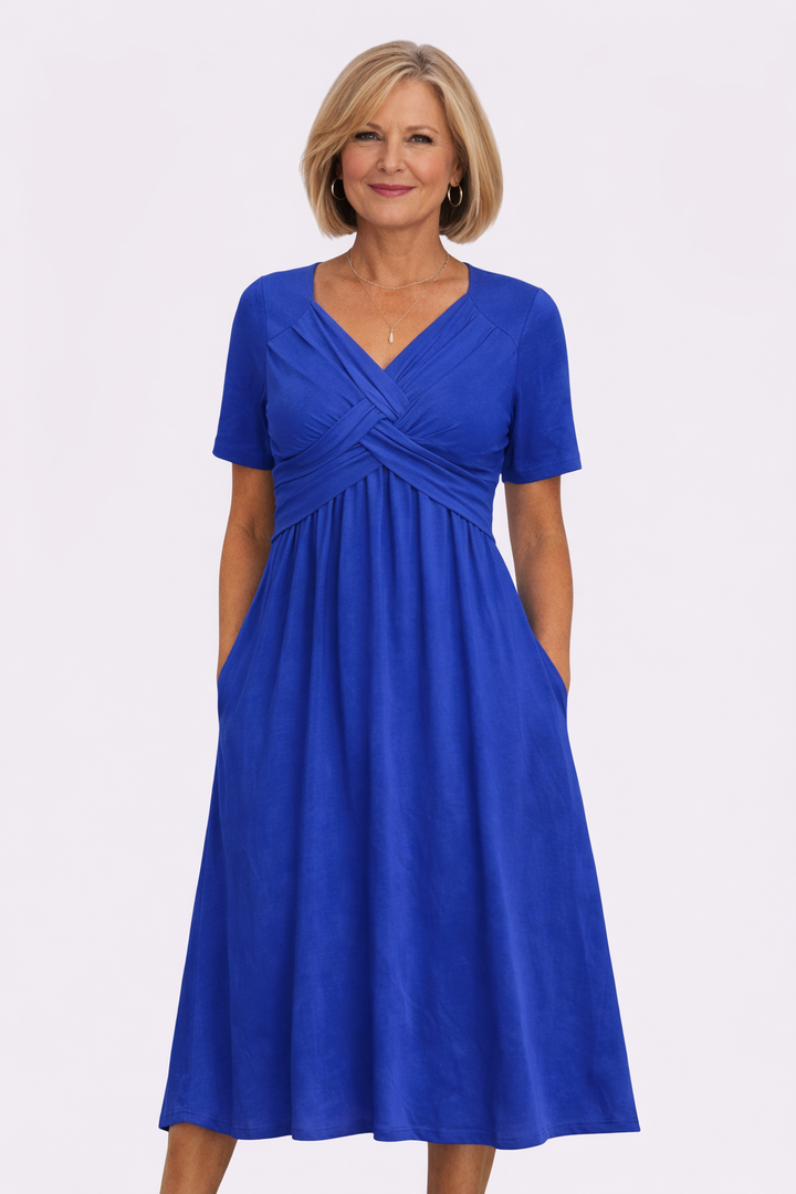 Amanda | Flattering Dress