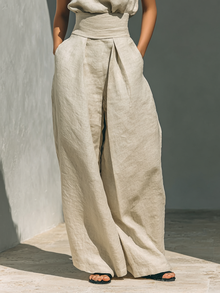 Aurora | Set consisting of a sleeveless beige top and wide-leg pants