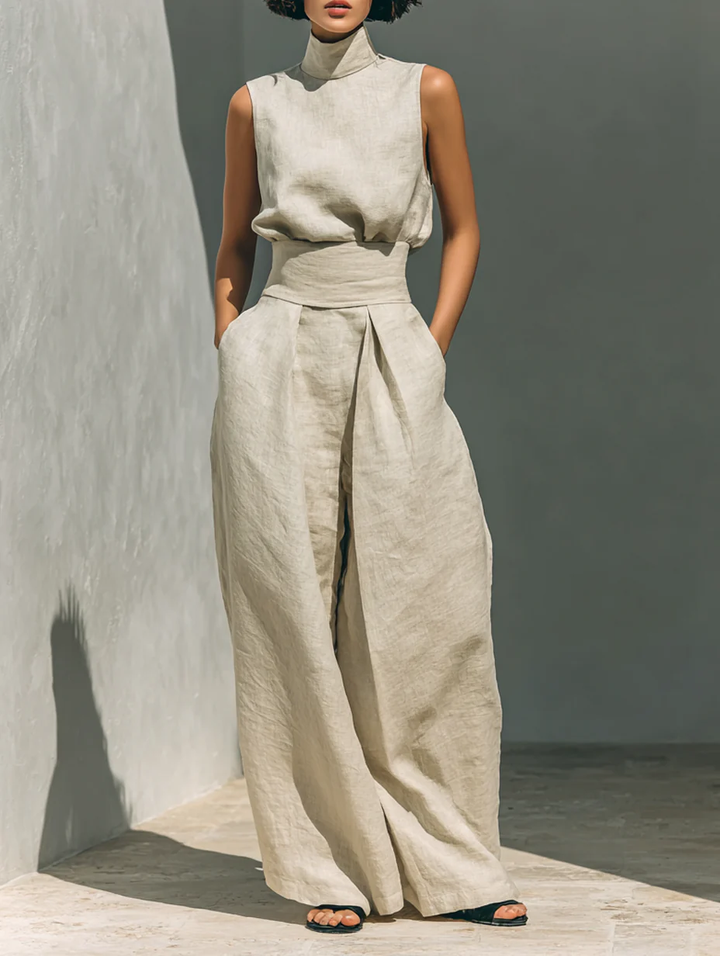 Aurora | Set consisting of a sleeveless beige top and wide-leg pants