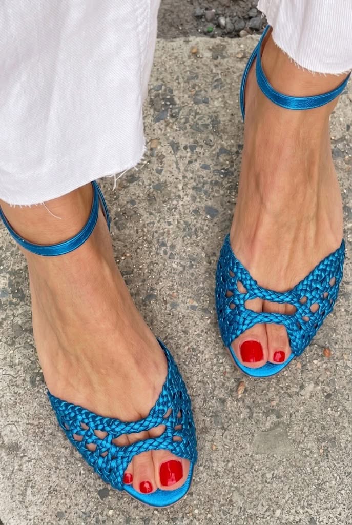 Isadora | Woven Gold Sandals